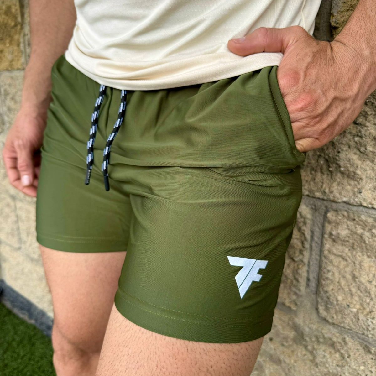 Pantaloneta Corta Oliva