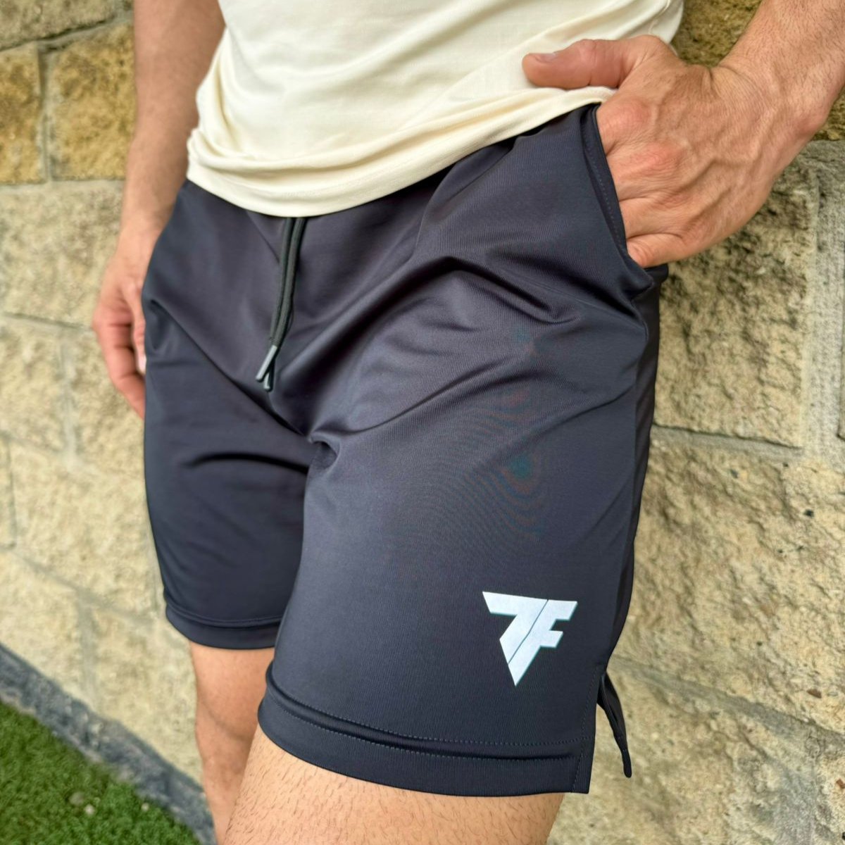 Pantaloneta Corta Negra