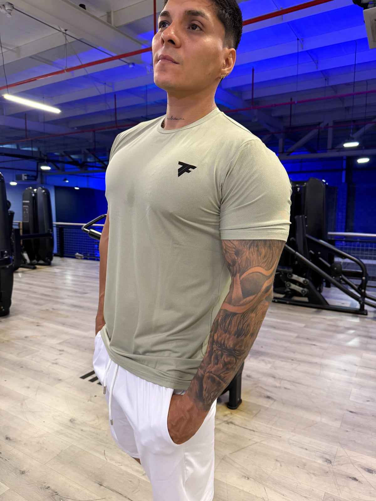 Camiseta Drafit Essentials Lima