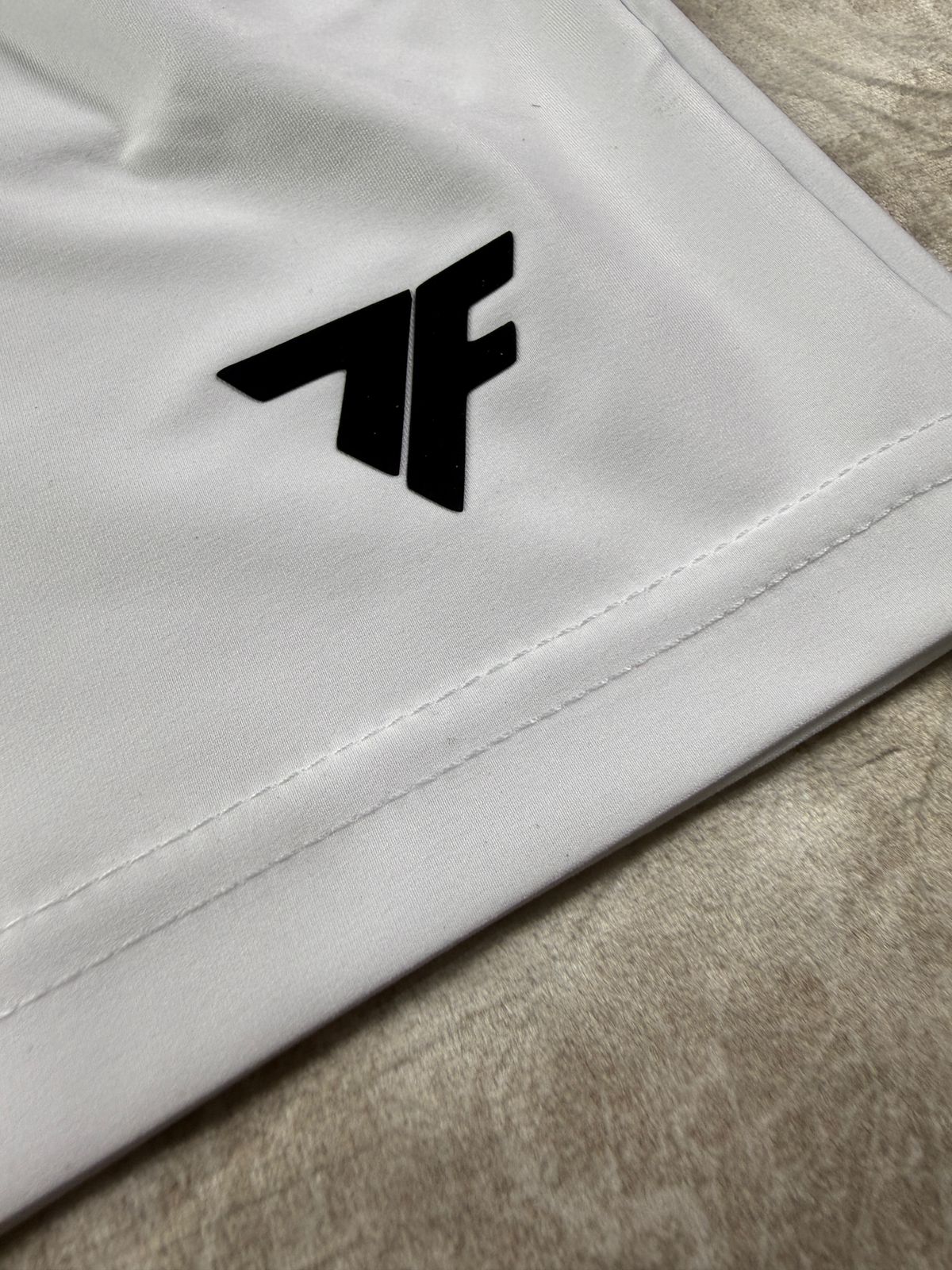 Pantaloneta Larga Blanca