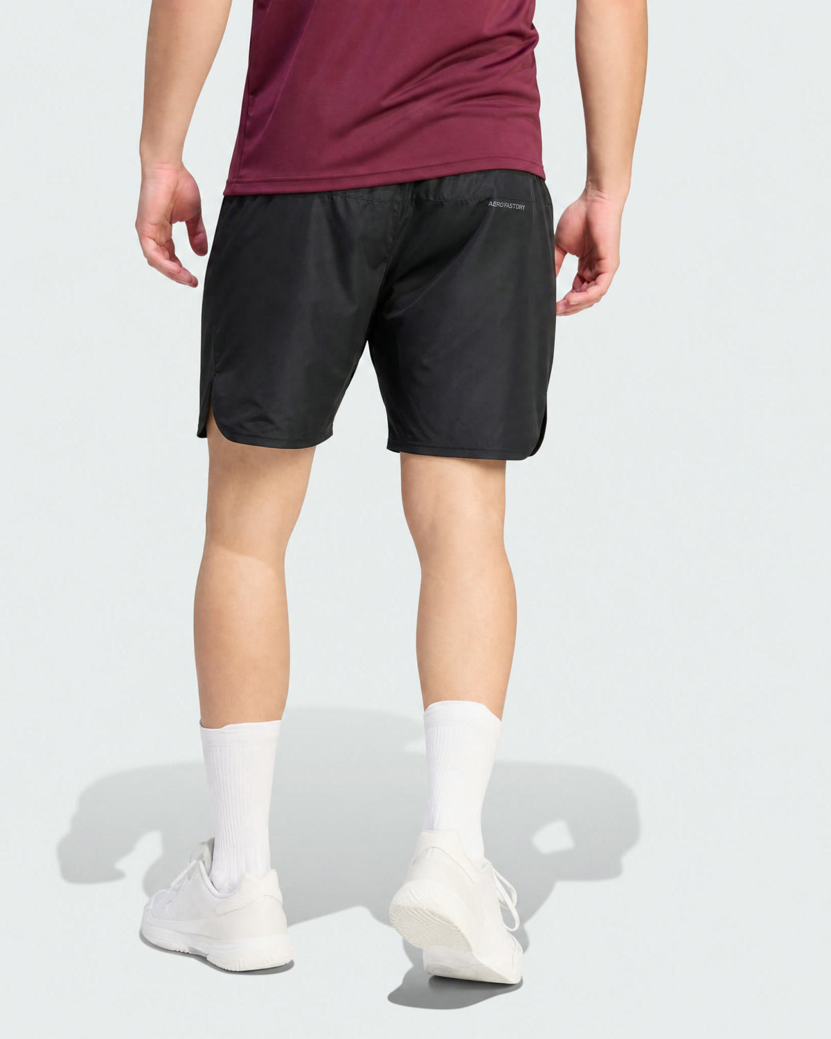 Pantaloneta Deportiva Apparel Negro