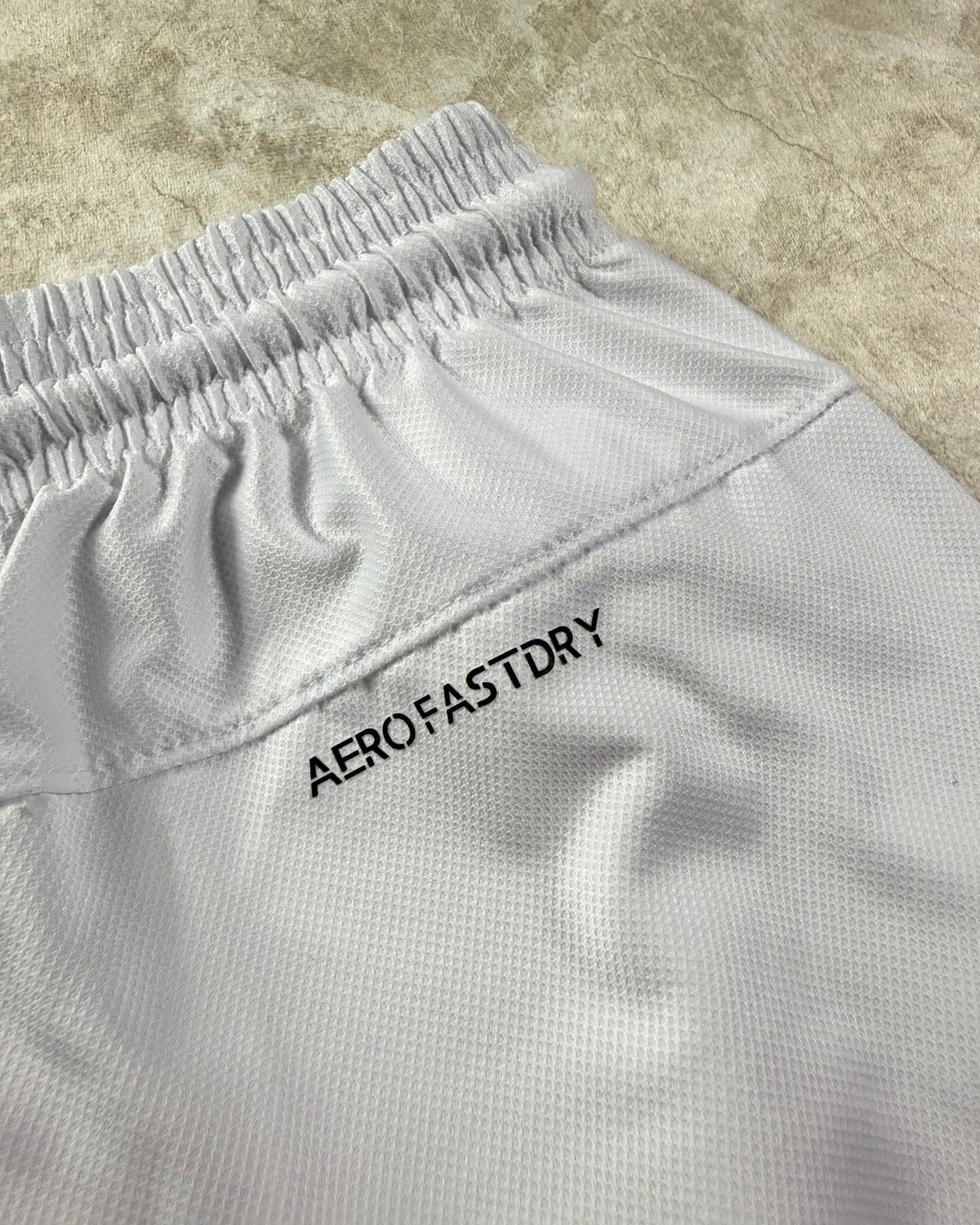 Pantaloneta Deportiva Apparel Blanca