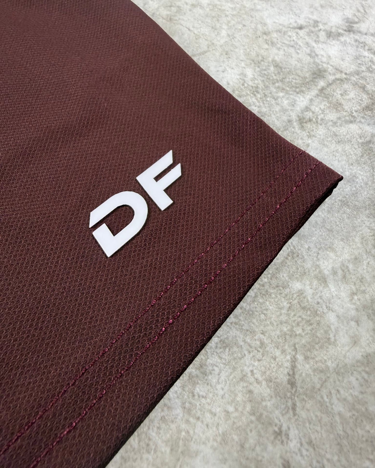 Pantaloneta Deportiva Apparel Vinotinto