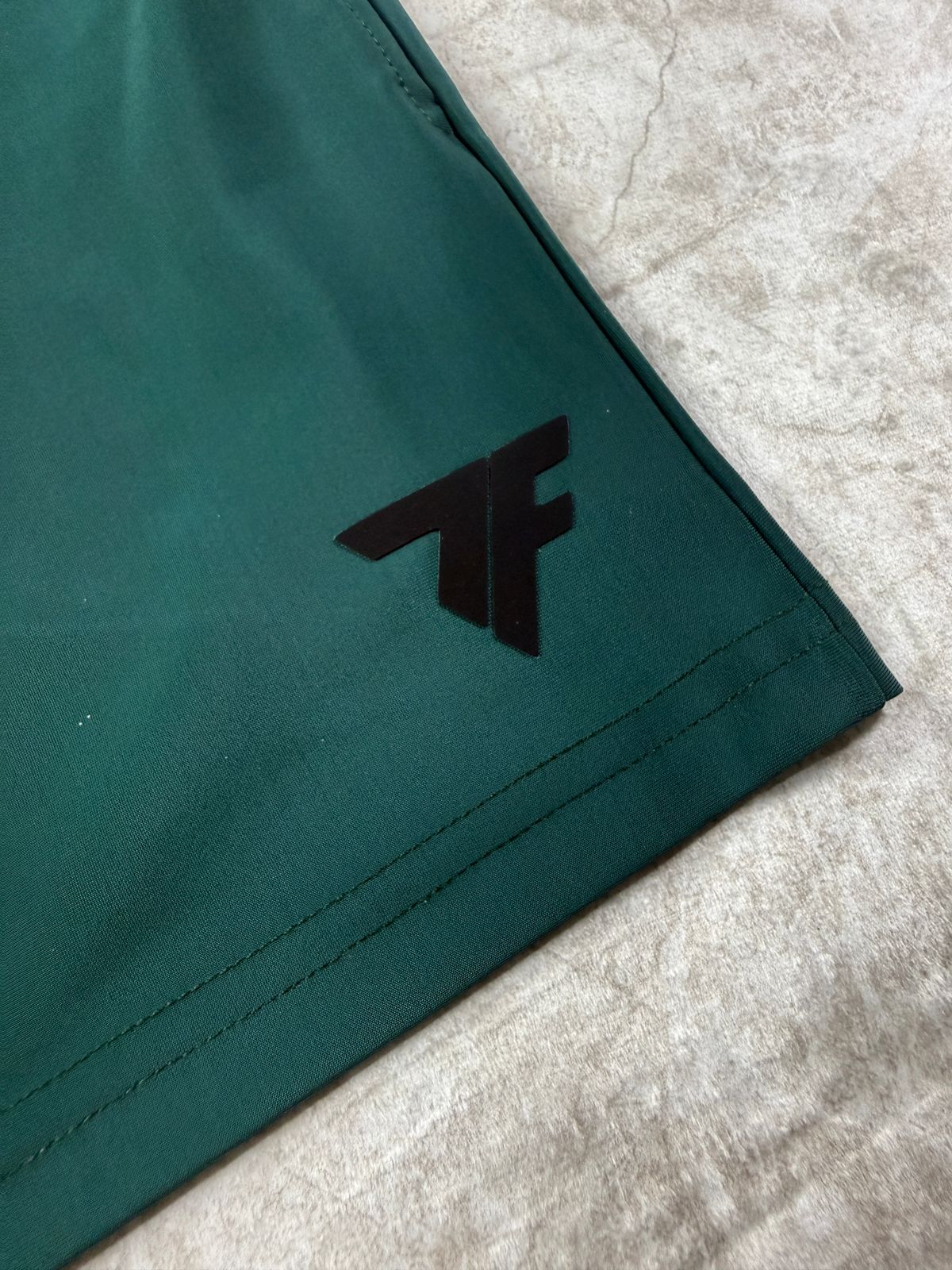 Pantaloneta Larga Verde Esmeralda